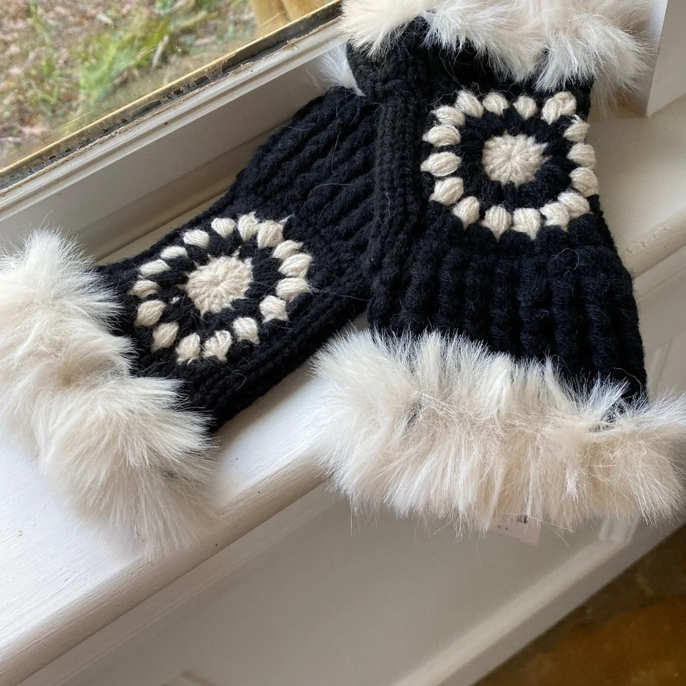 NWT Anthropologie Fingerless Crochet Mittens Gloves